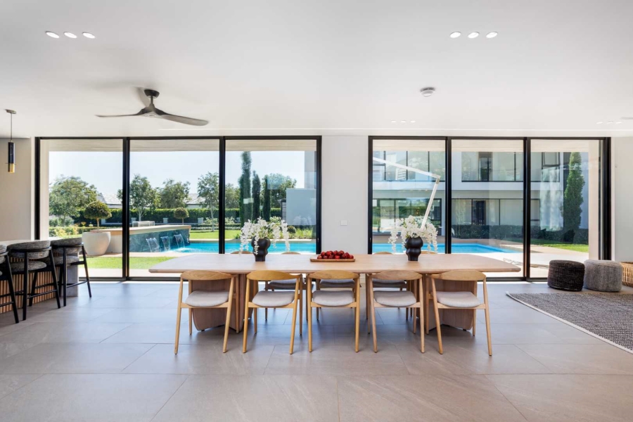 7 Bedroom Property for Sale in Val De Vie Estate Western Cape